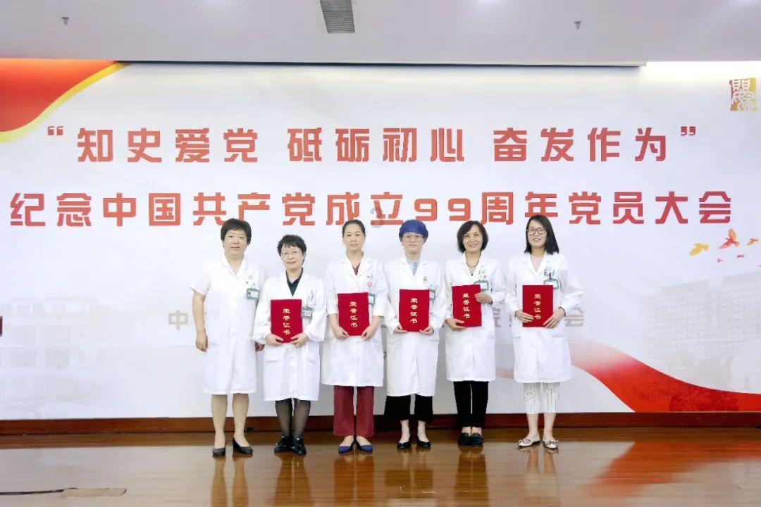大车司机酒驾还强行闯卡,被榆林府谷交警查处,饭碗砸了!